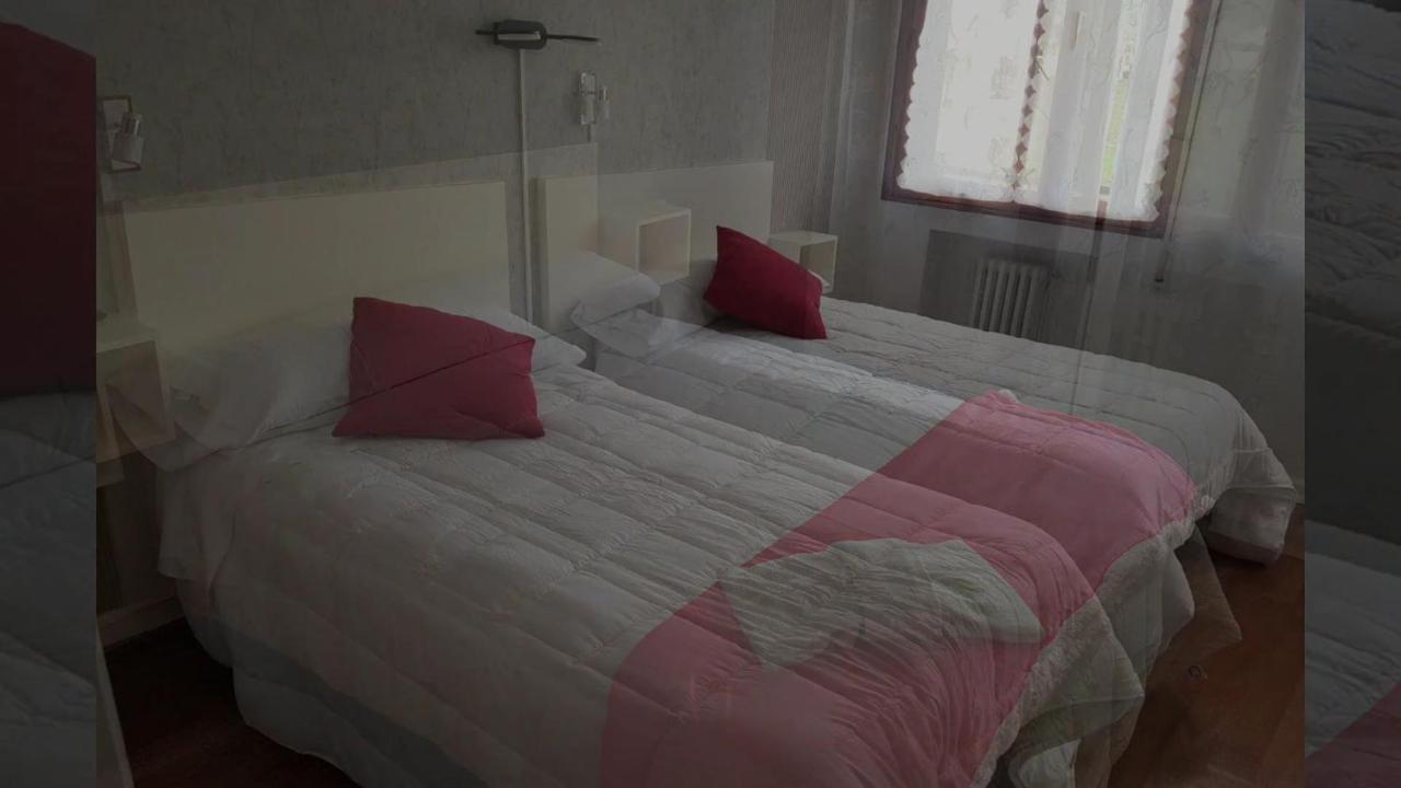 Apartamentos Halcon Рибадео Екстериор снимка